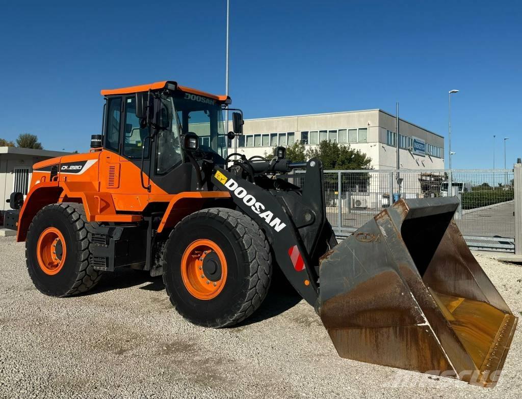 Doosan DL 220-5 Utovarivači na kotačima