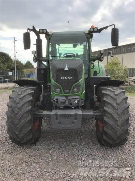 Fendt 716 Vario Traktori