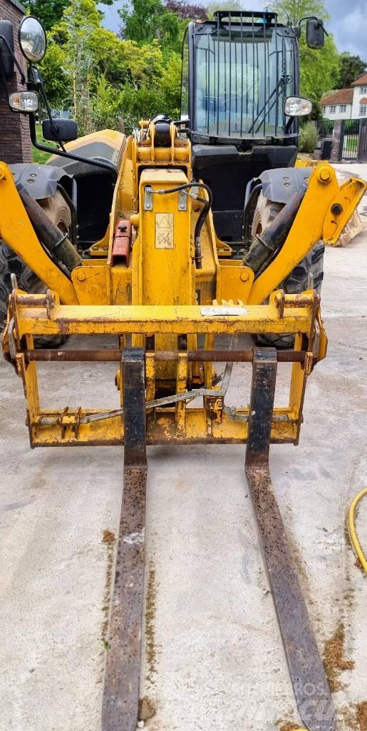 JCB 535-125 Teleskopski viličari