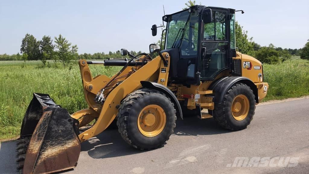 CAT 908M Utovarivači na kotačima