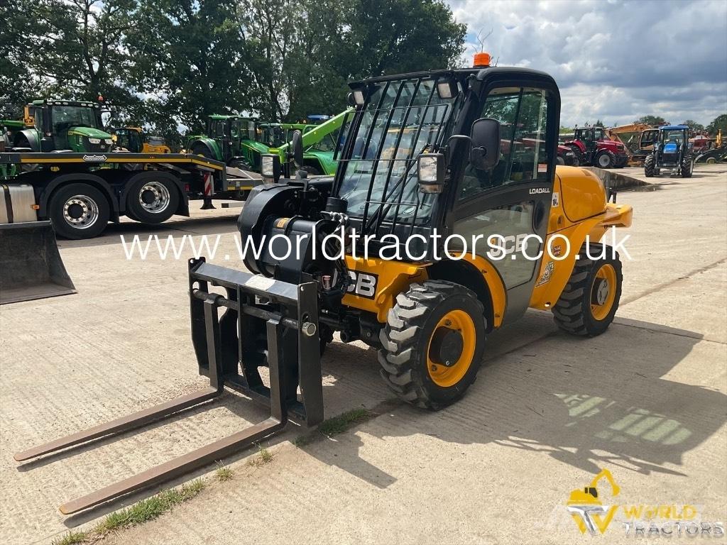 JCB 520-40 Poljoprivredni teleskopski utovarivači