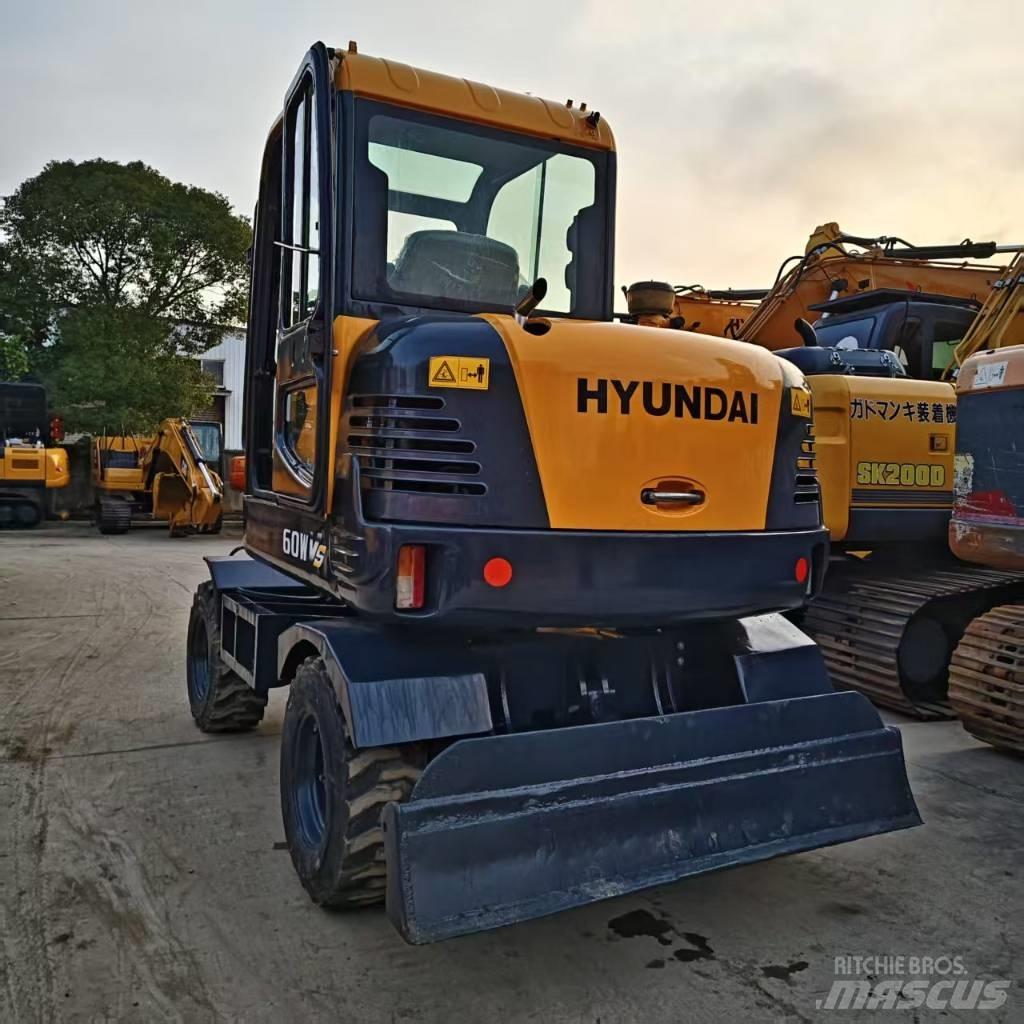 Hyundai 60W-9 Bageri na kotačima