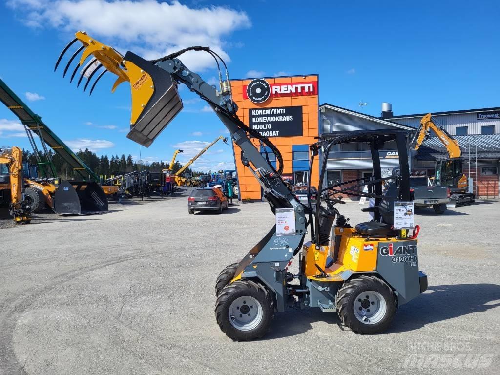 GiANT G 1200 Višenamjenski utovarivači