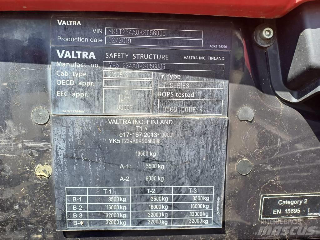 Valtra T 234 A Traktori