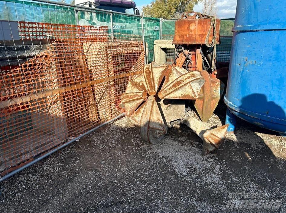 Liebherr A316 Bageri za manipuliranje materijalom / otpadom