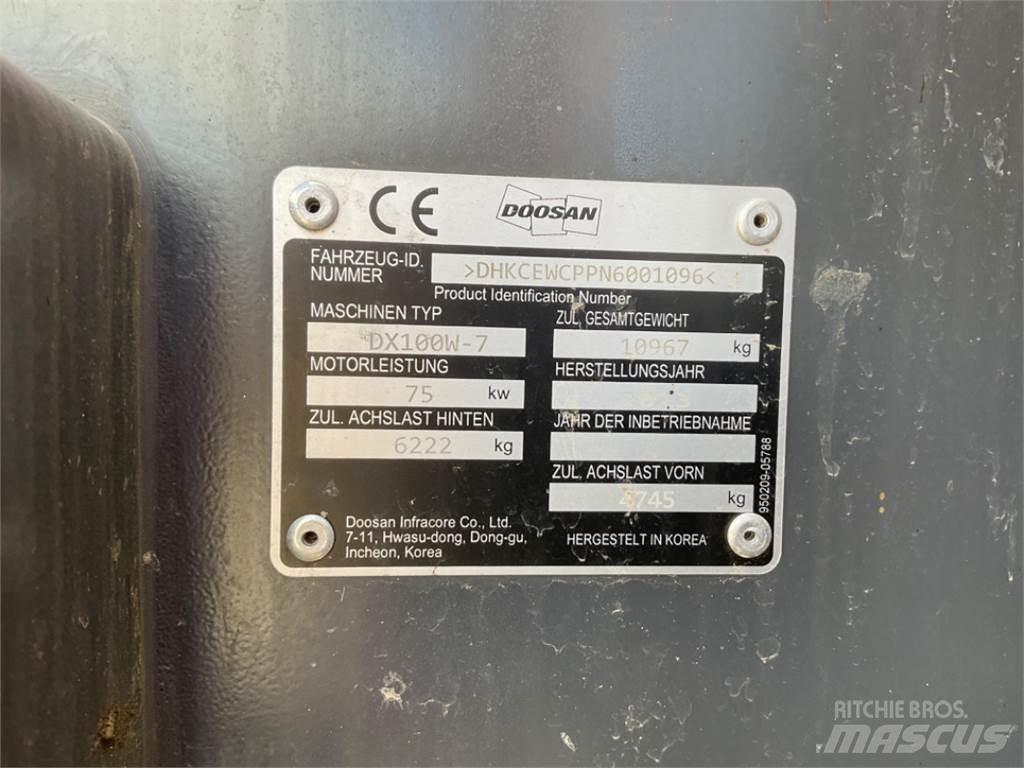 Doosan DX100W-7 Bageri na kotačima