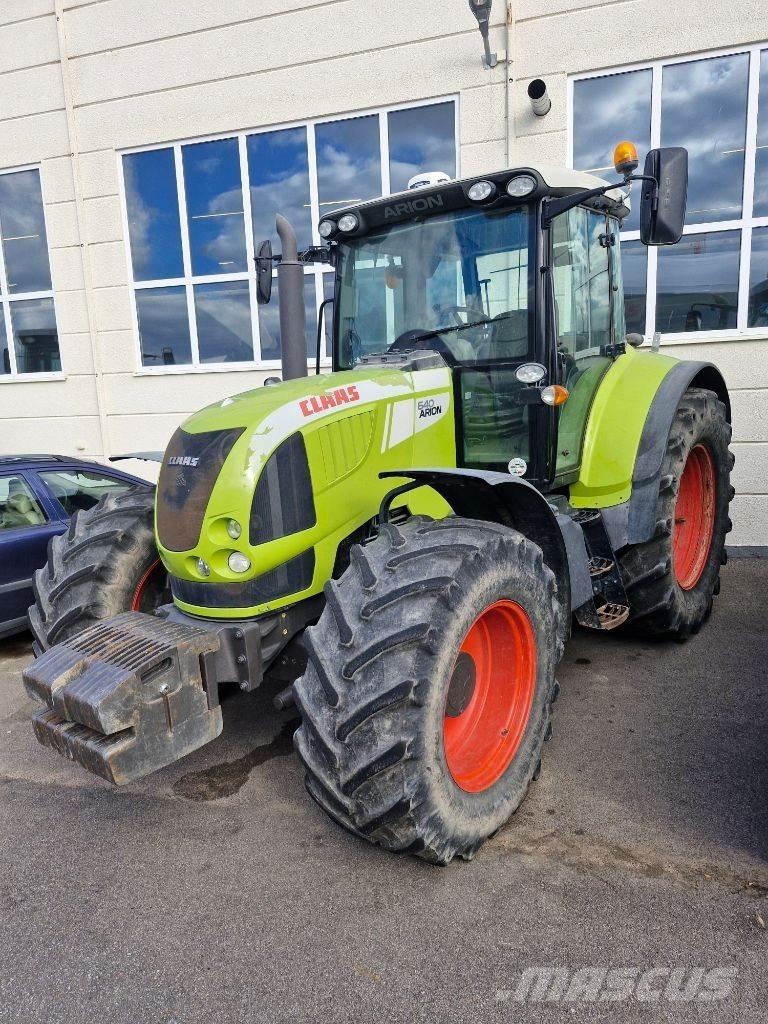 CLAAS Arion 640 Traktori