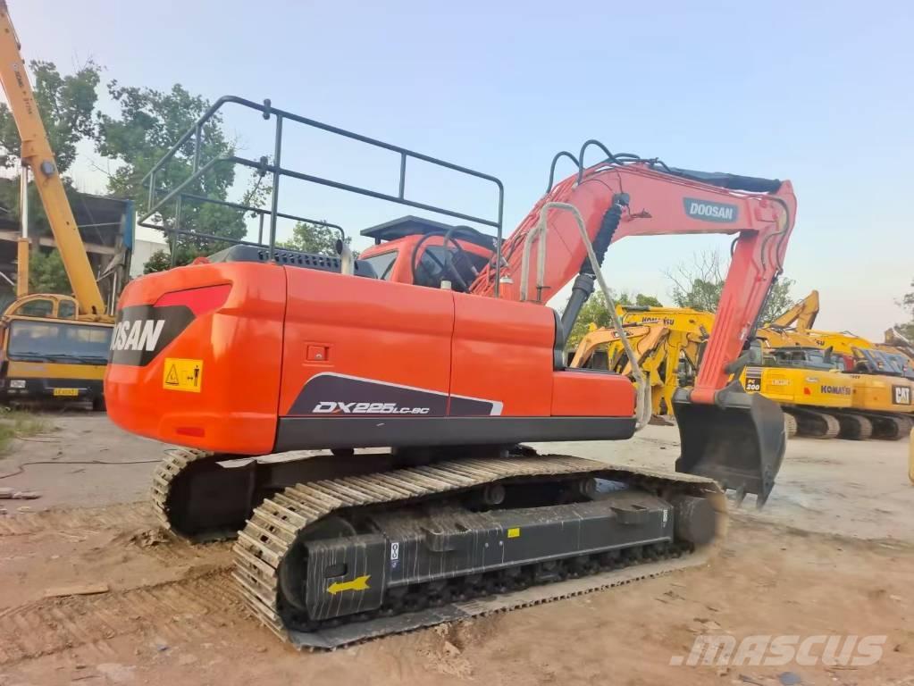 Doosan DX 225LC -9C Bageri gusjeničari