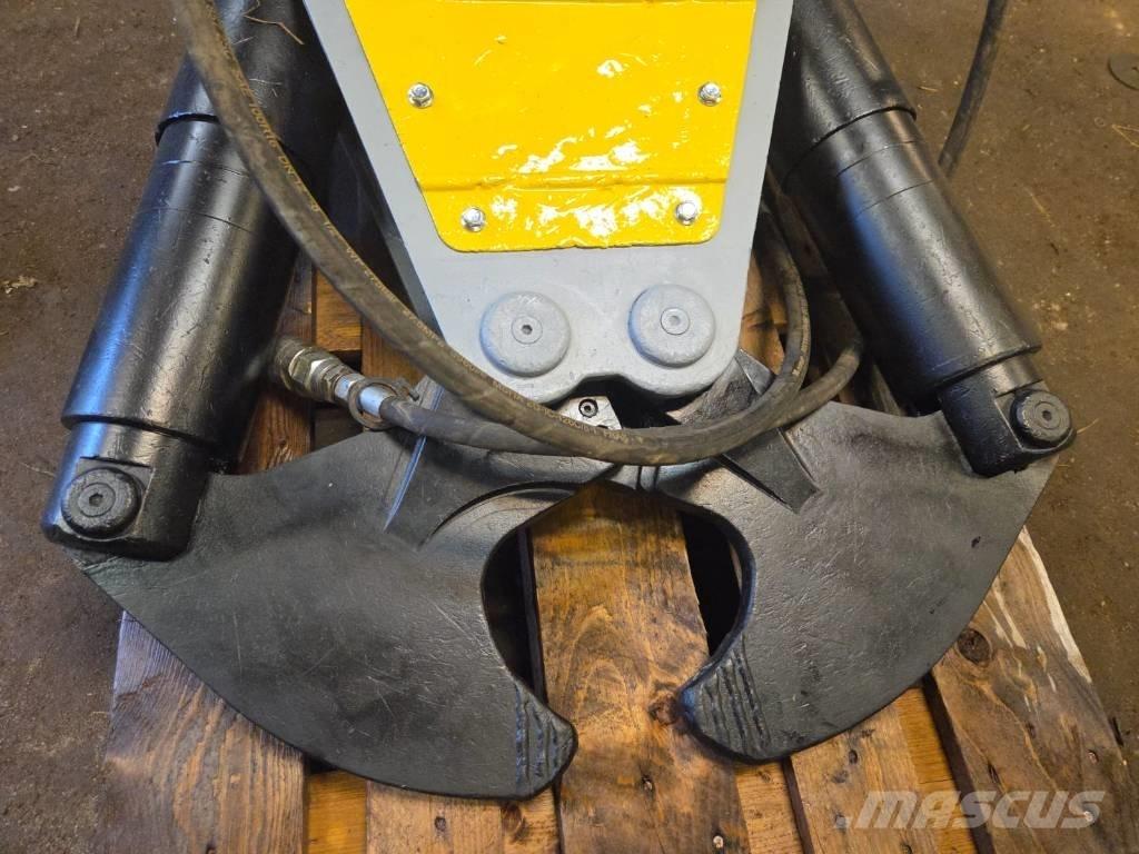 Brokk CC400 Škare