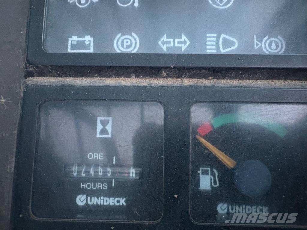 Manitou M 26.4 Terenski viličar