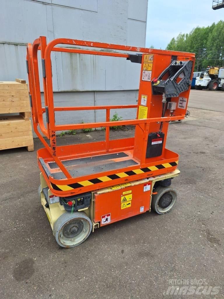 JLG 1230 ES Škaraste platforme