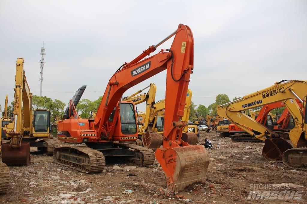 Doosan 220 LC-7 Bageri gusjeničari