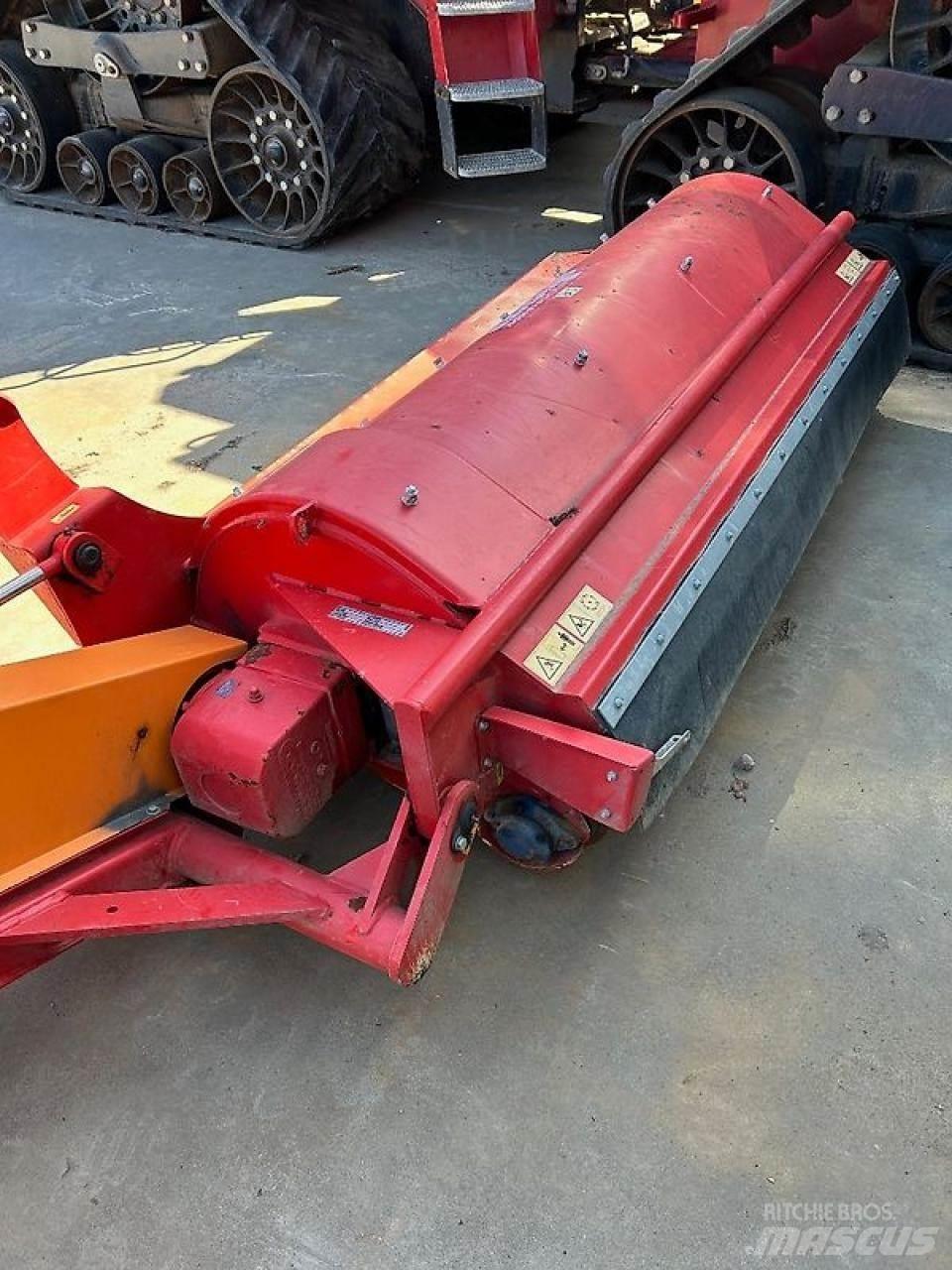 Dücker USM 21 Kosilice za pašnjak