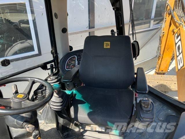 JCB 4CX AEC Utovarni rovokopači