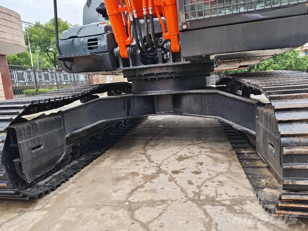 Hitachi ZX 200 Bageri gusjeničari