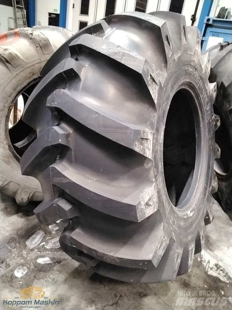 Nokian Trs 30,5-32 Gume, kotači i naplatci