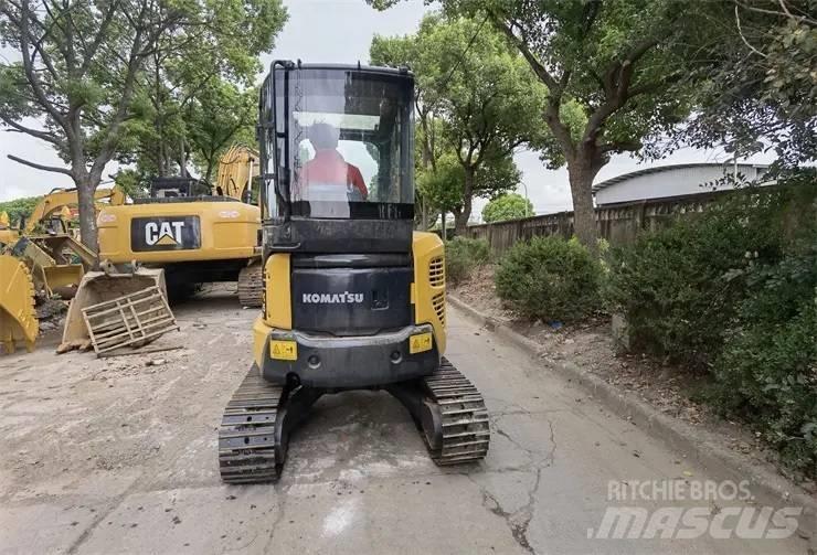 Komatsu PC35 Bageri gusjeničari