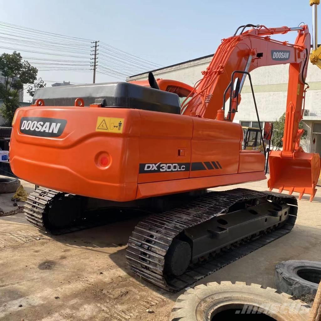 Doosan DX 300 LC Bageri gusjeničari