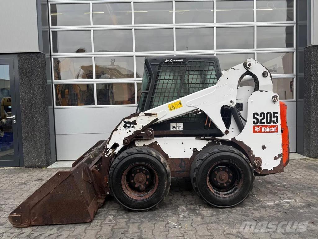 Bobcat S205 Skid steer mini utovarivači