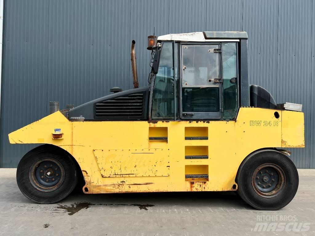 Bomag BW24R Gumeni valjci na kotačima
