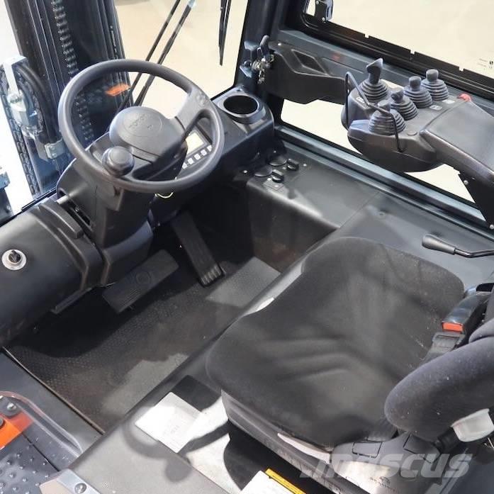 Toyota 8FBMT30 Električni viličari