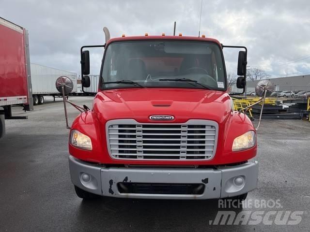 Freightliner M2 106 Kamioni za prijevoz pića