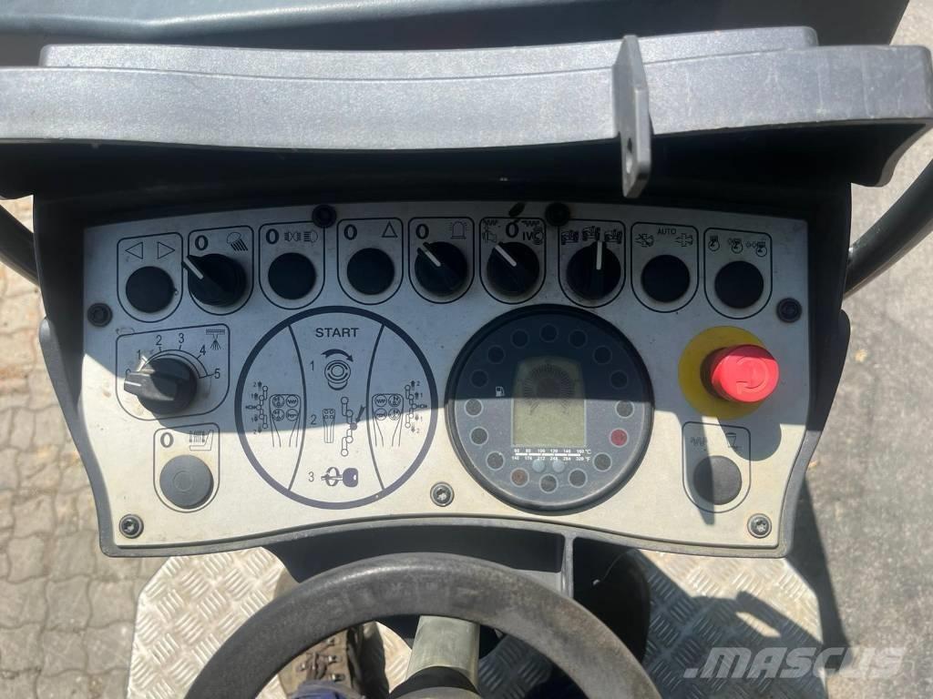 Bomag BW 120 AD-5 Valjci sa dvojnim bubnjem