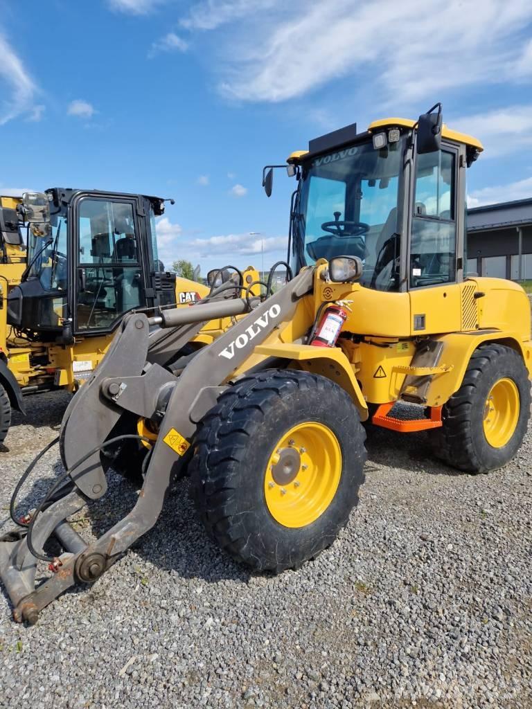 Volvo L 30 G Utovarivači na kotačima