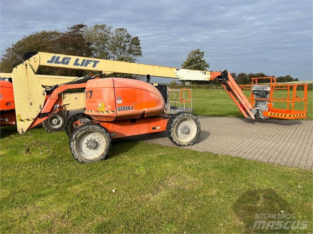 JLG 600 AJ Zglobne podizne platforme