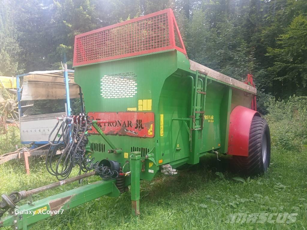 Pronar NV161/4 Rasipači gnojiva