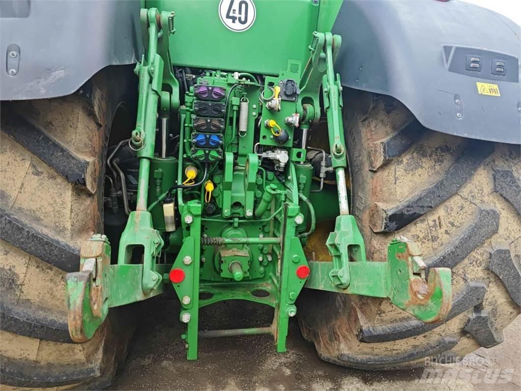 John Deere 8400R Traktori