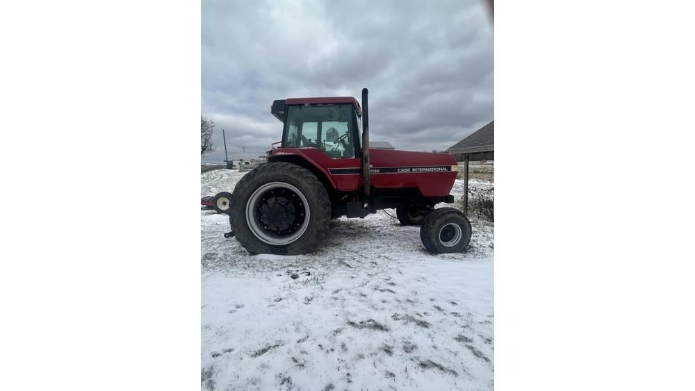 Case IH 7130 Traktori