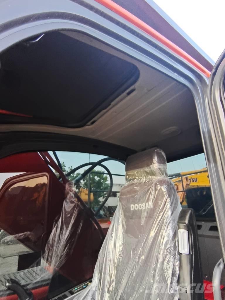 Doosan DX 225 LC-9C Bageri gusjeničari