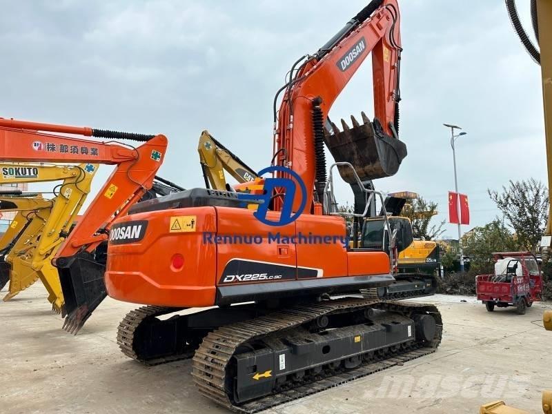 Doosan DX 225 LC-9C Bageri gusjeničari