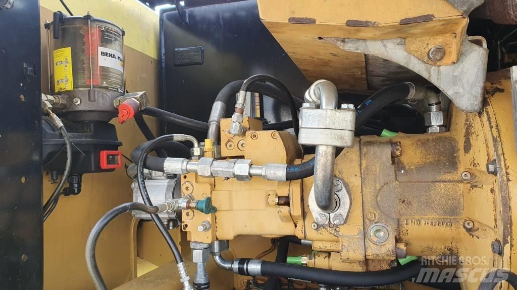 CAT M 318 D MH Bageri za manipuliranje materijalom / otpadom