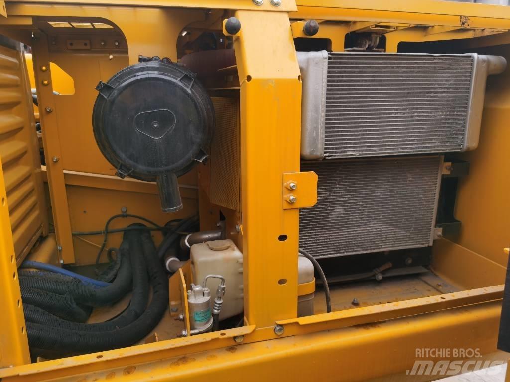 Komatsu PC 220-7 Bageri gusjeničari