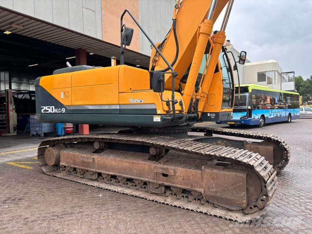 Hyundai 250NLC-9 Bageri gusjeničari