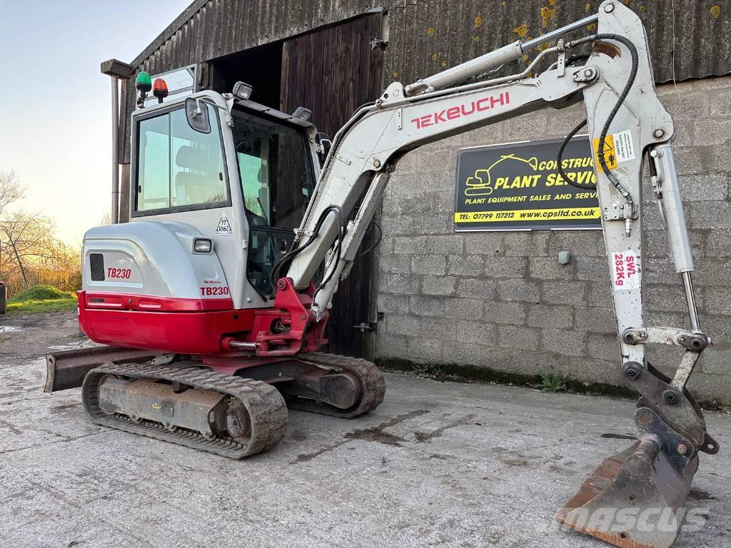 Takeuchi TB 230 Mini bageri <7t