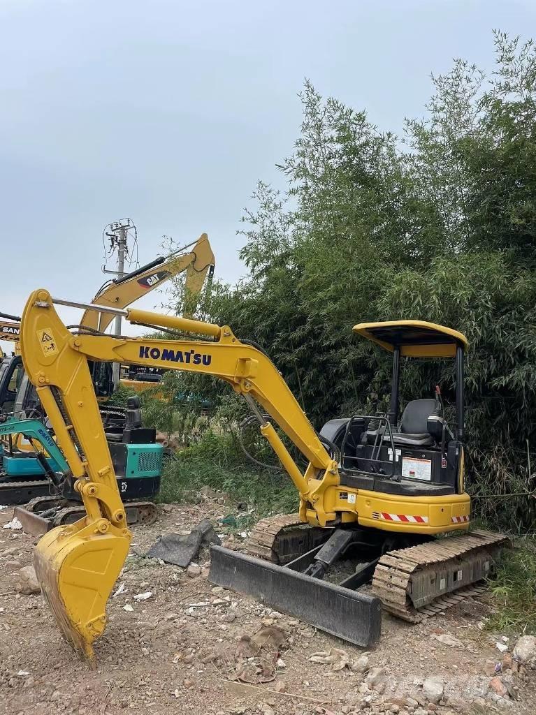 Komatsu PC35 Mini bageri <7t