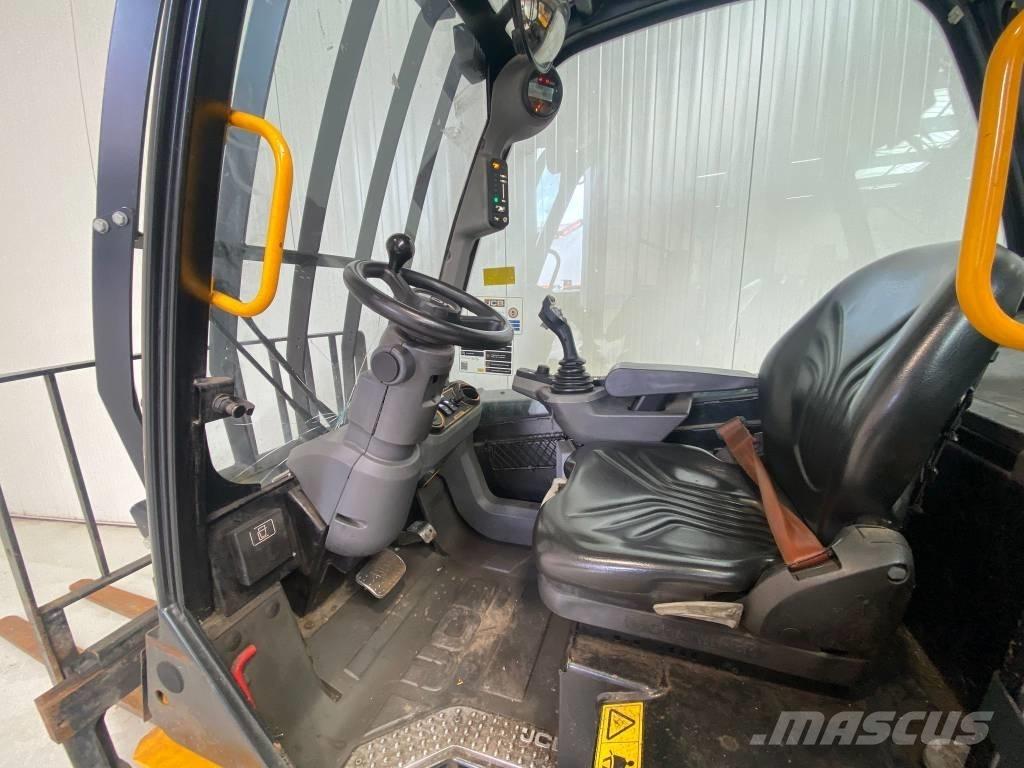 JCB TLT30-19D-2WD Dizelski viličari