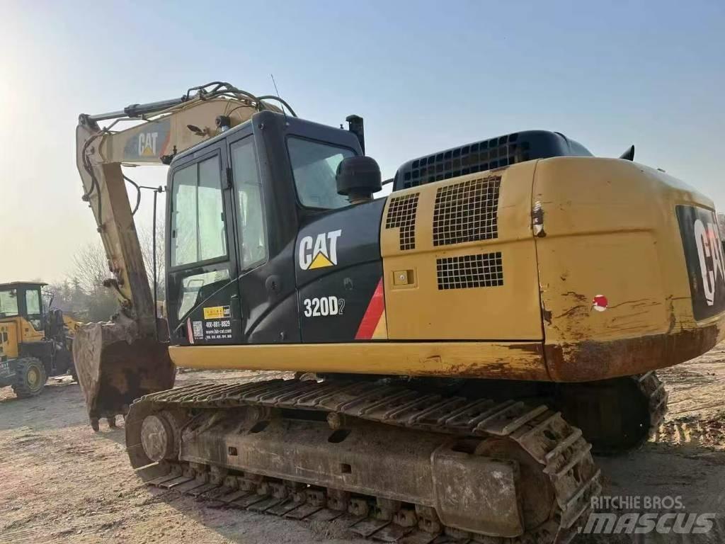 CAT 320 D2 Bageri gusjeničari