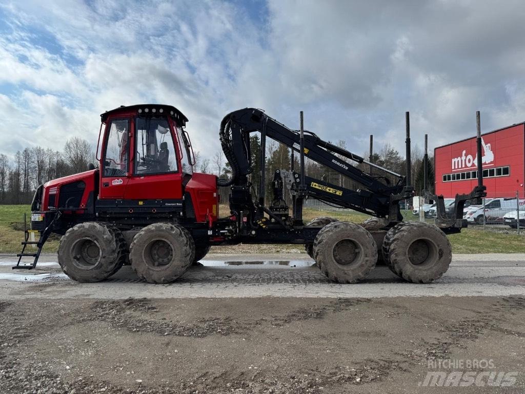Komatsu 835 Forvarderi