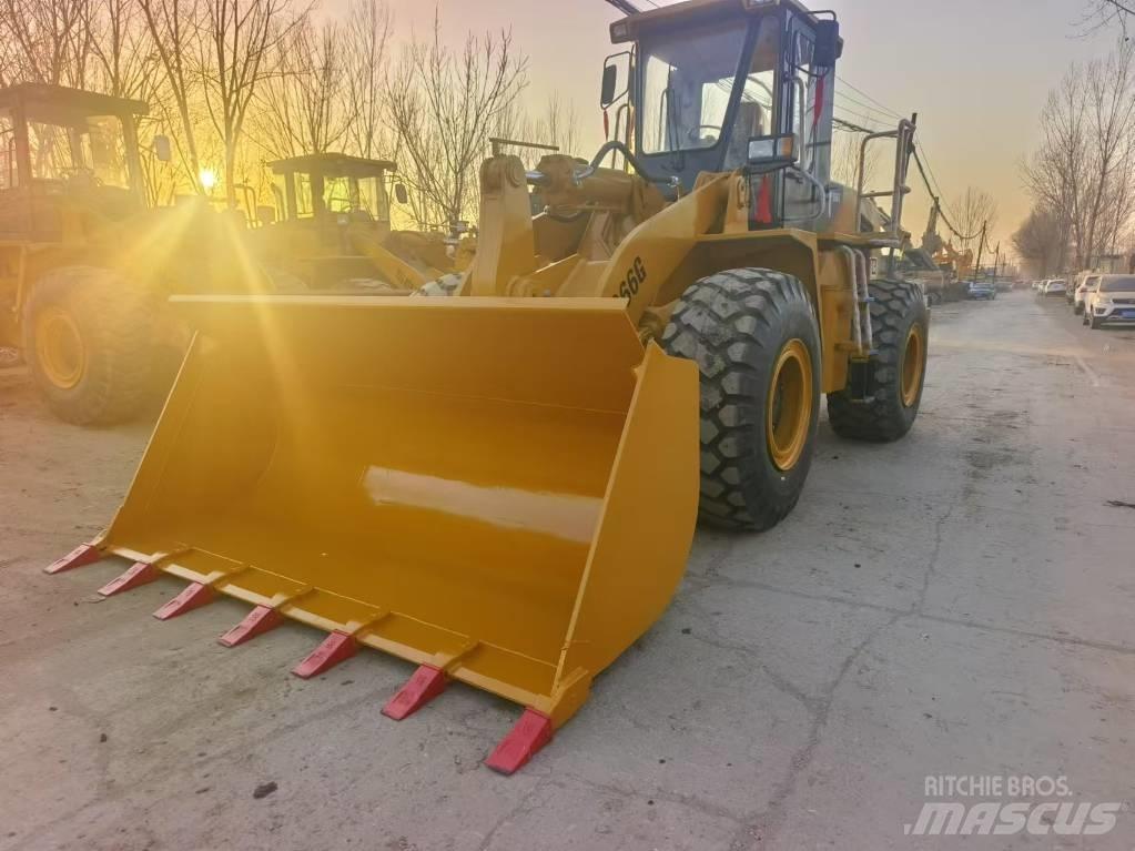 CAT 966G Utovarivači na kotačima
