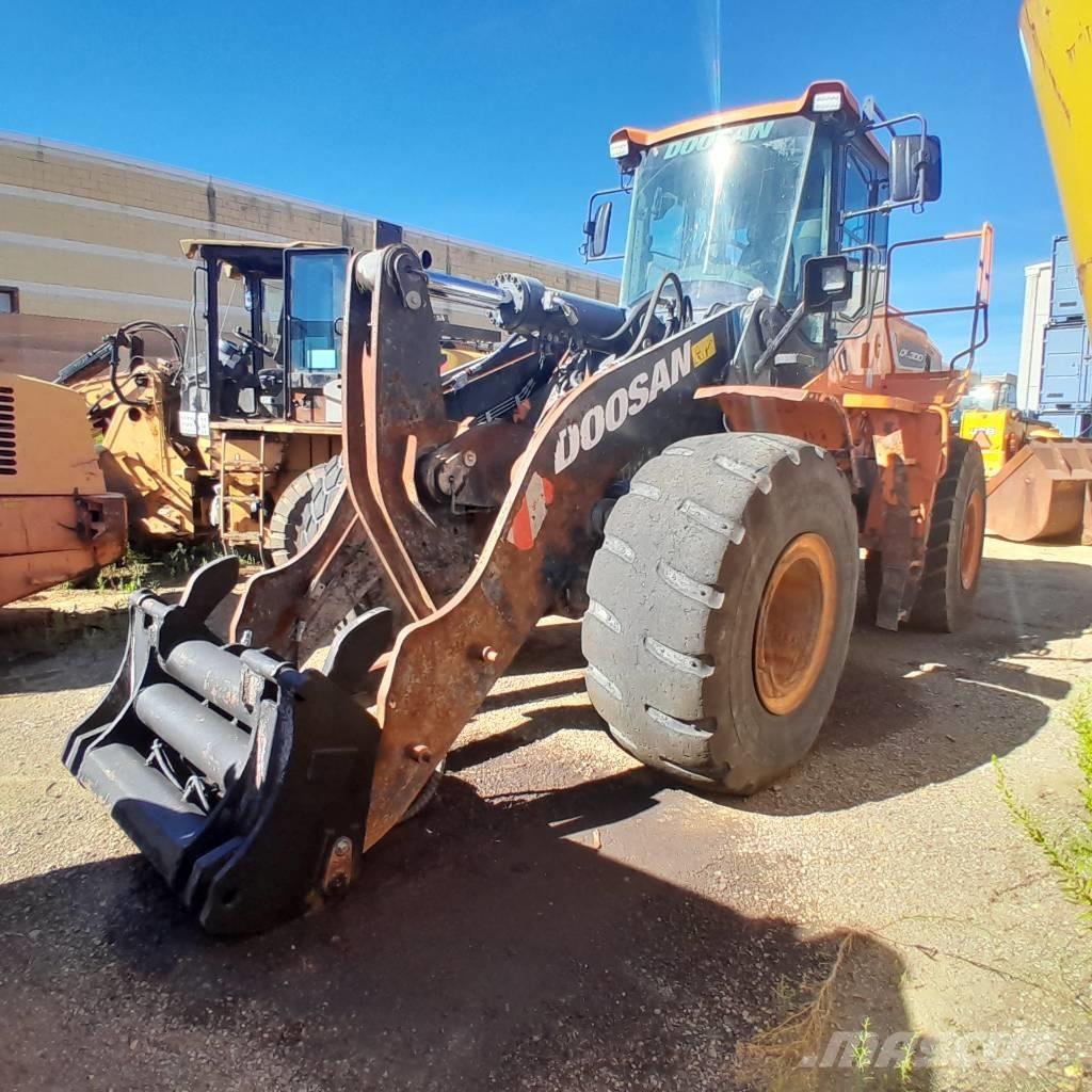 Doosan DL 300-5 Utovarivači na kotačima