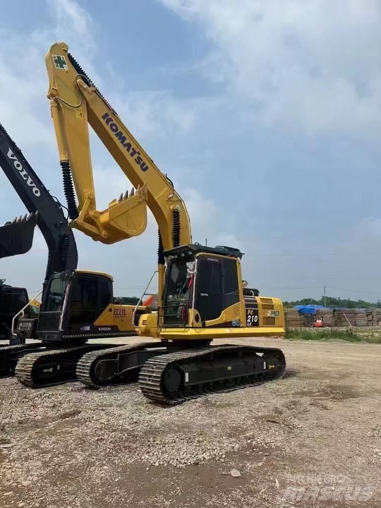 Komatsu 210-8 Bageri gusjeničari