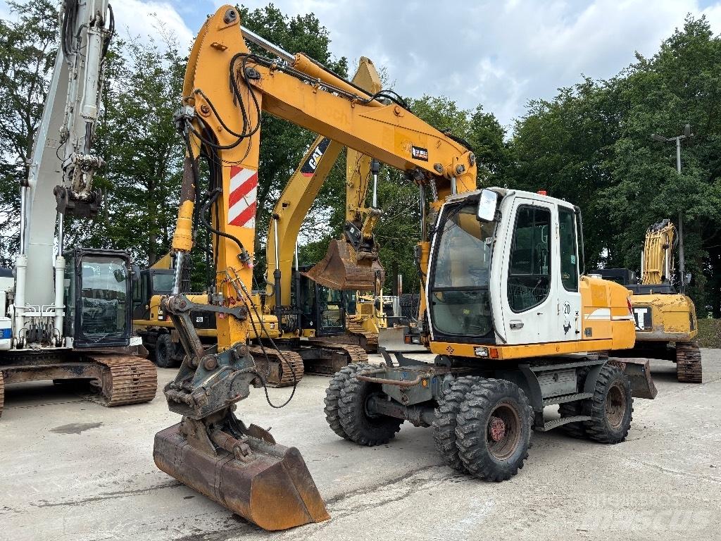 Liebherr A316 Bageri na kotačima