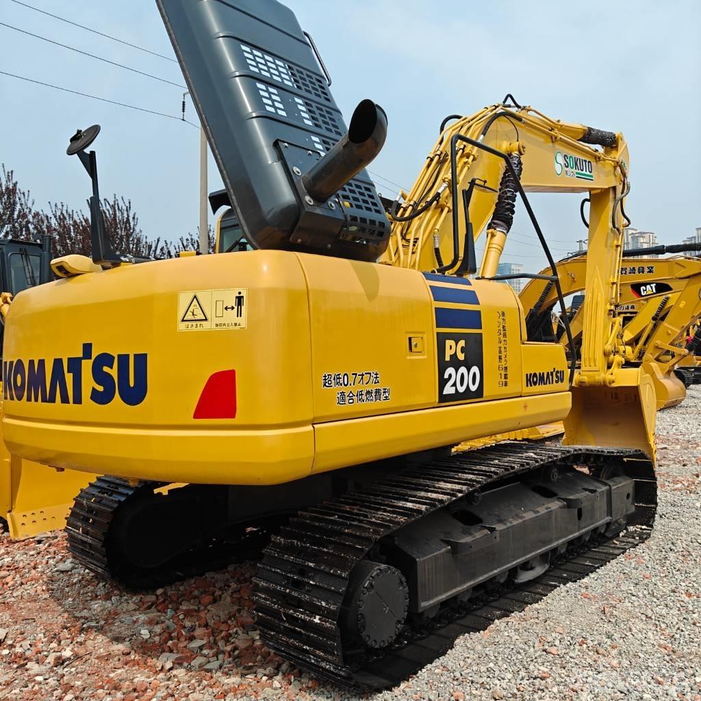Komatsu 200-8 Bageri gusjeničari