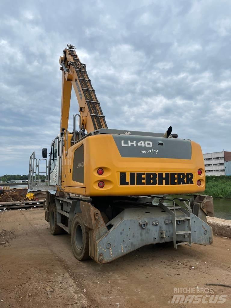 Liebherr LH40M Bageri za manipuliranje materijalom / otpadom