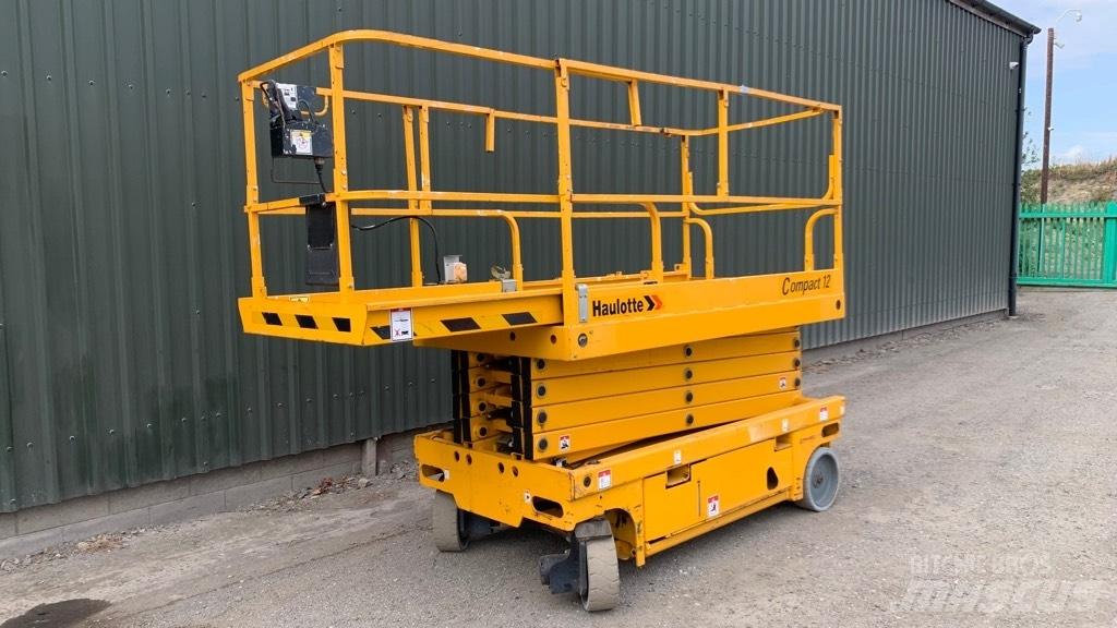 Haulotte Compact 12 Škaraste platforme