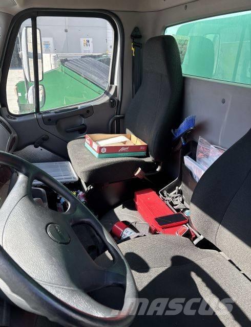 Freightliner M2 Kamioni za prijevoz pića